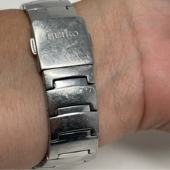 Seiko Men's SNA143 Premier Chronograph Watch - Picture 5 of 11